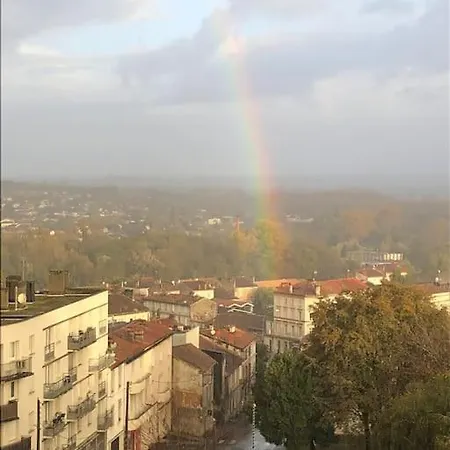 Apartment Maison De - Cosy - Centre - Wifi -gare Angouleme